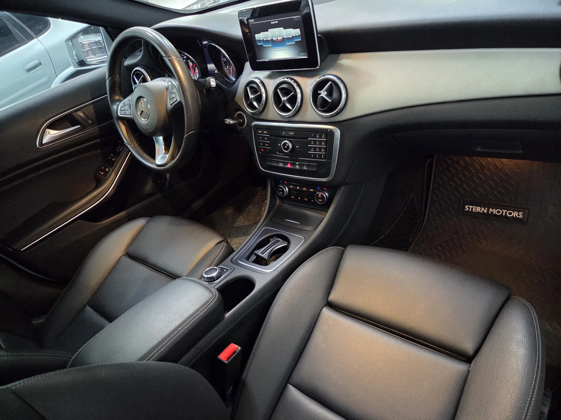 MERCEDES BENZ Clase GLA